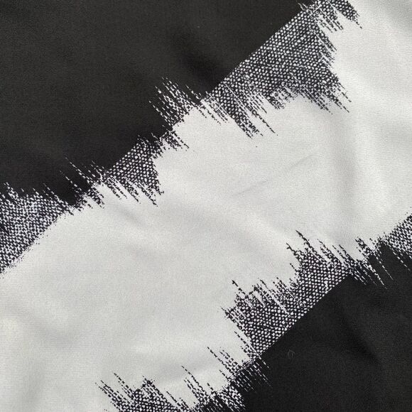 MOSSIMO Black and White Chevron Stripe Swim Cover - Picture 12 of 13